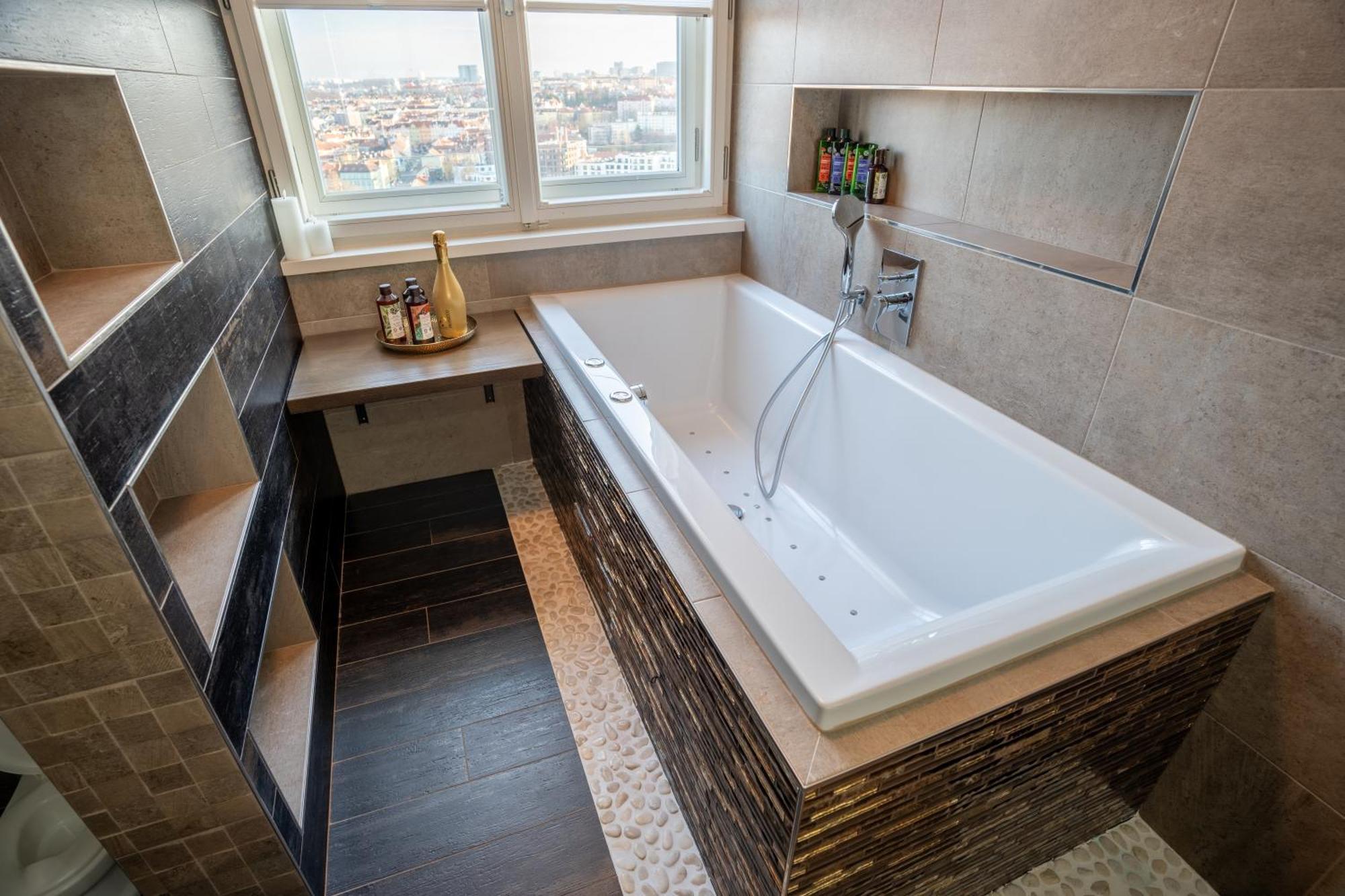 Luxury Rooftop Appartment With Fantastic Views Praha Bagian luar foto